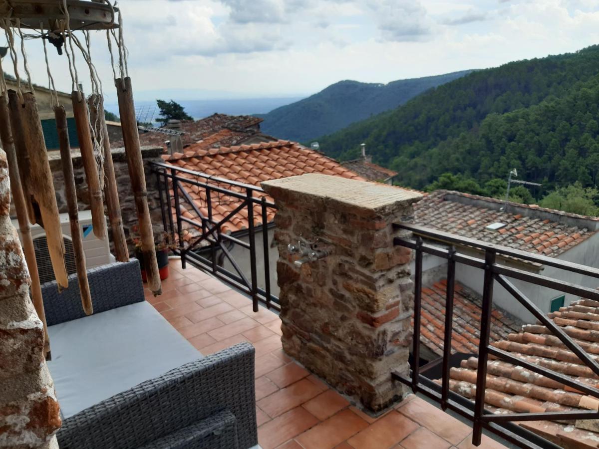 Attic With Balcony At Locanda Del Capo Capannori Buitenkant foto