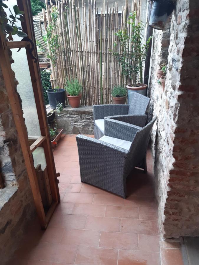 Attic With Balcony At Locanda Del Capo Capannori Buitenkant foto